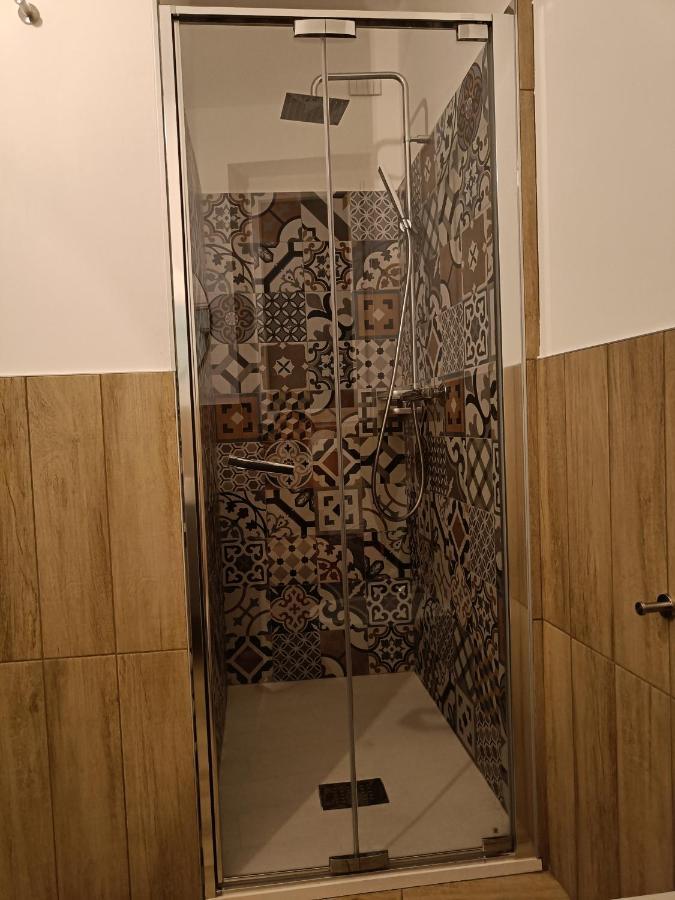 Apartment Near To Como - Donkey'S House Tavernerio Экстерьер фото