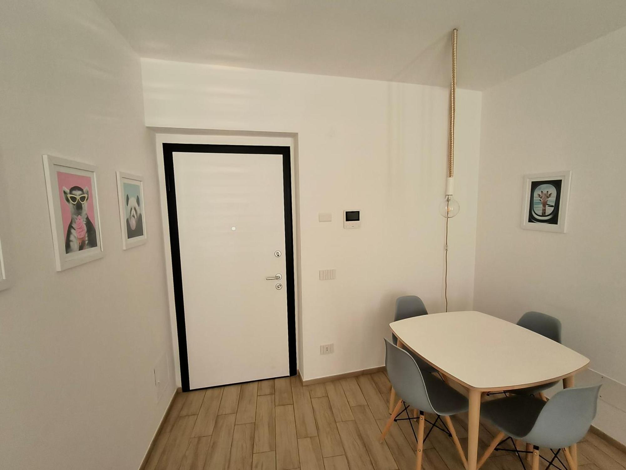 Apartment Near To Como - Donkey'S House Tavernerio Экстерьер фото
